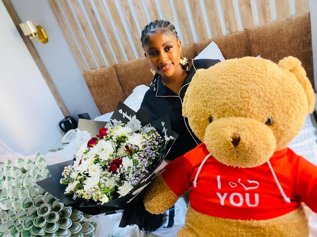 Gift pairing with a bouquet and teddy